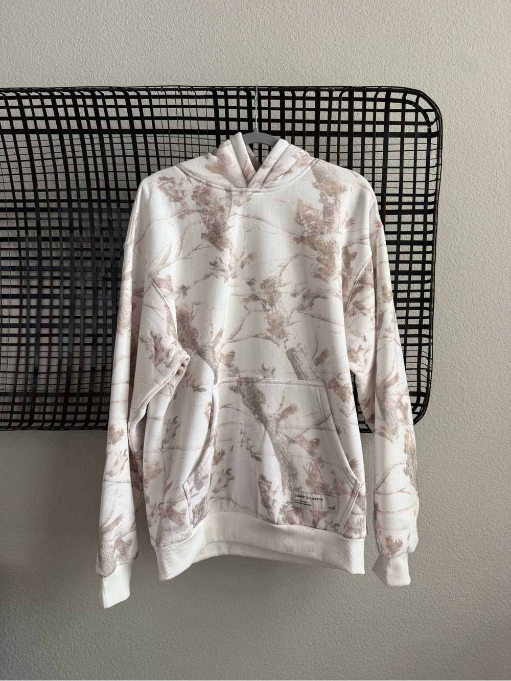 Comfrt camo hoodie